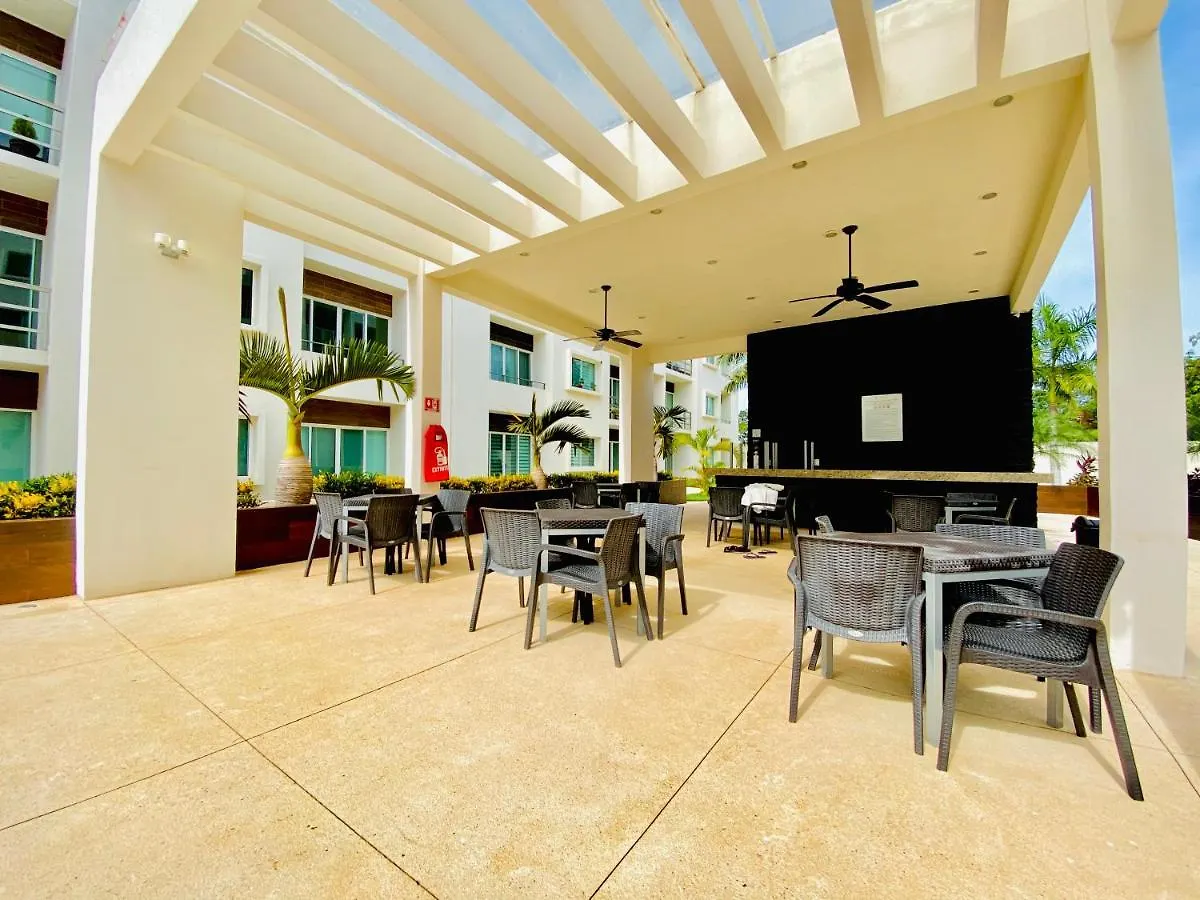 Encanto Con 2 Habitaciones En Long Island Cancun 0*,