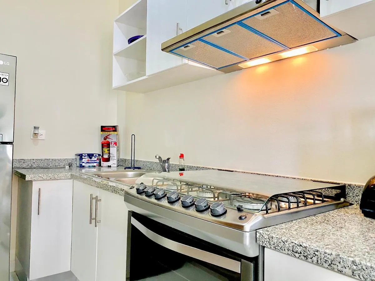 Encanto Con 2 Habitaciones En Long Island Cancun Apartment